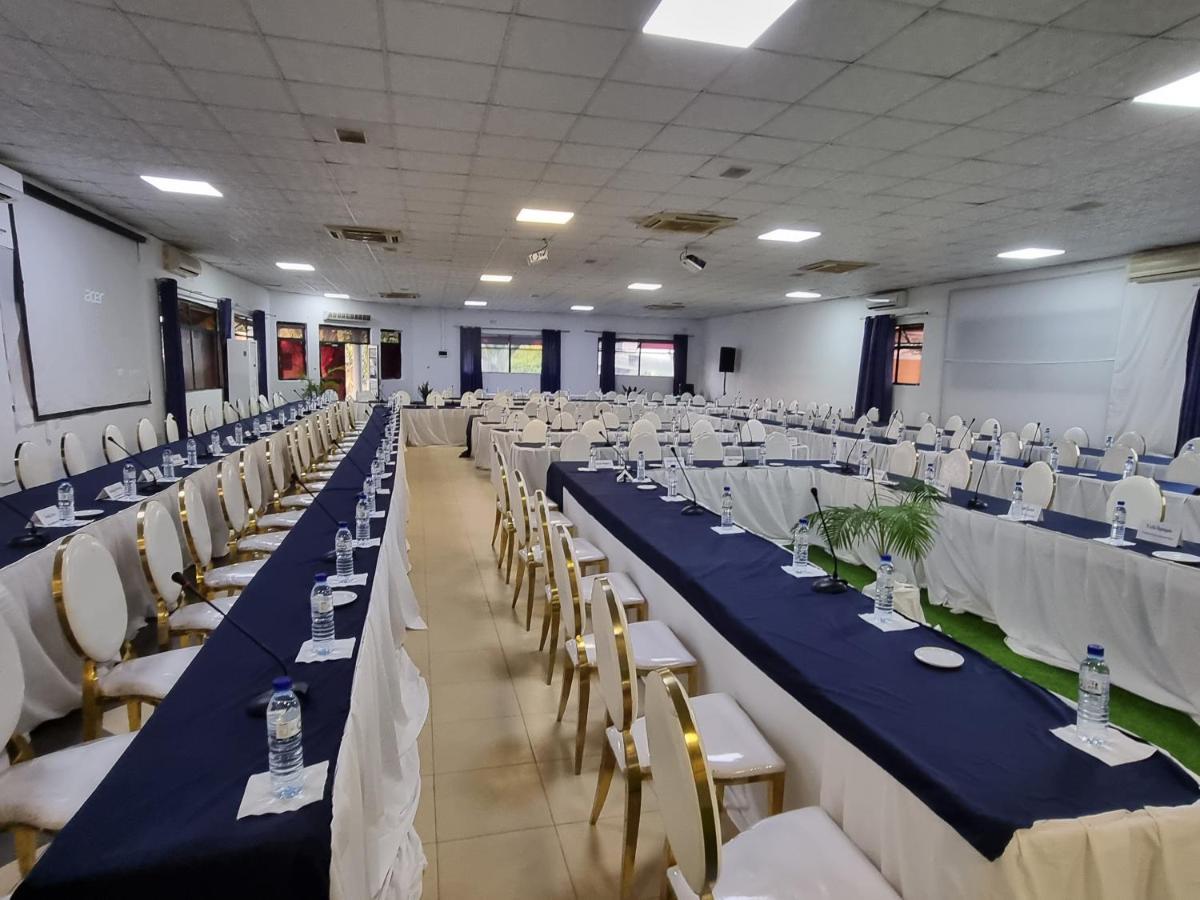 Milpark Hotel Cafumpe Экстерьер фото